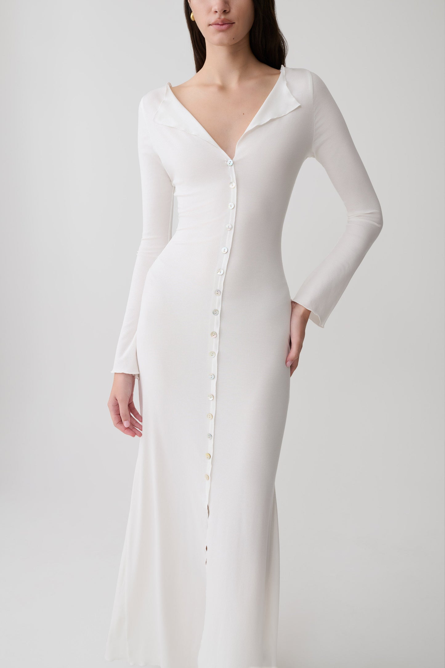 Vestido Maxi Manga Larga con Botones Tanya - Blanco
