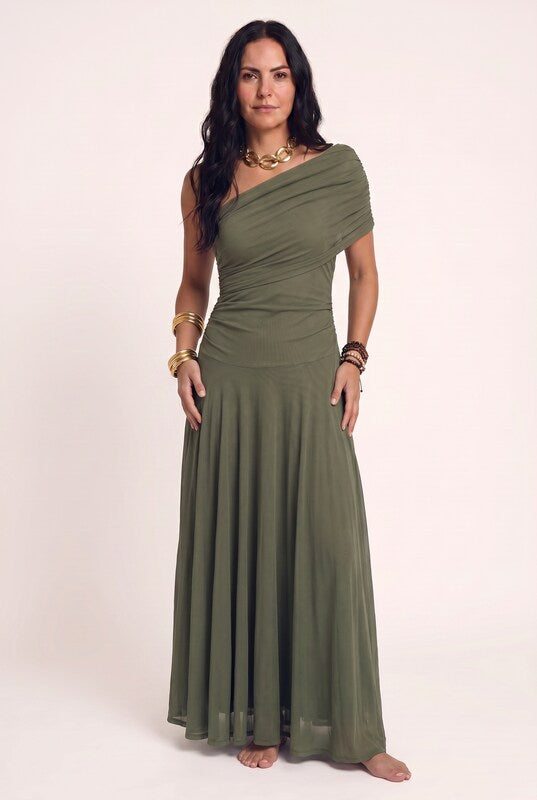 Vestido elegante sin tirantes de red