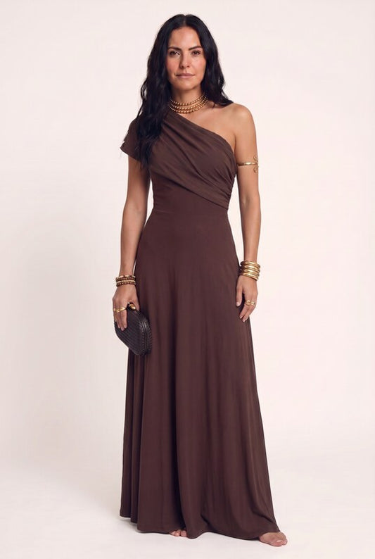Vestido elegante sin tirantes de red