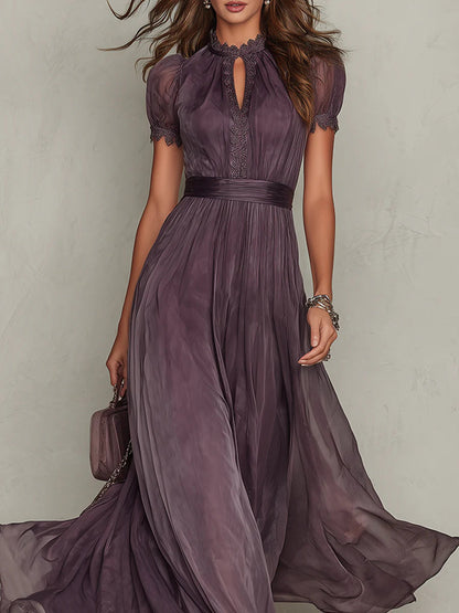 Amanda | Vestido largo morado con escote en V y ribete de encaje de gasa
