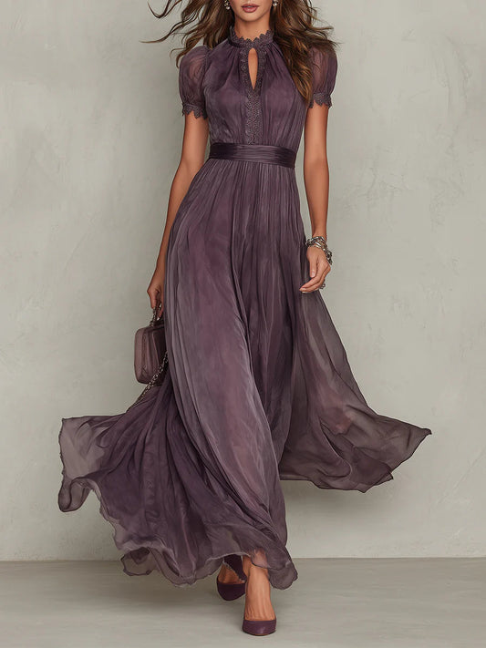 Amanda | Vestido largo morado con escote en V y ribete de encaje de gasa