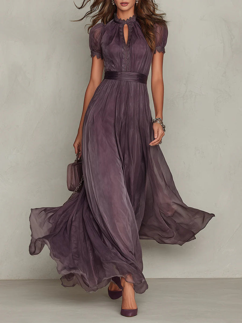 Amanda | Vestido largo morado con escote en V y ribete de encaje de gasa